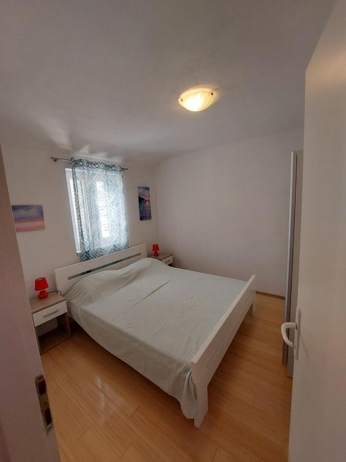 Apartman Vera ツレス エクステリア 写真